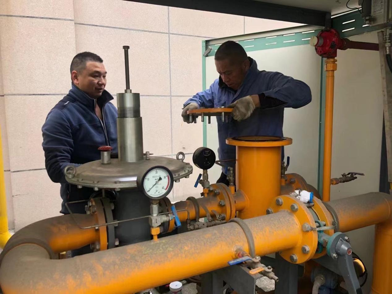 錢江商城對煤氣調(diào)壓閥 進(jìn)行日常維護(hù)