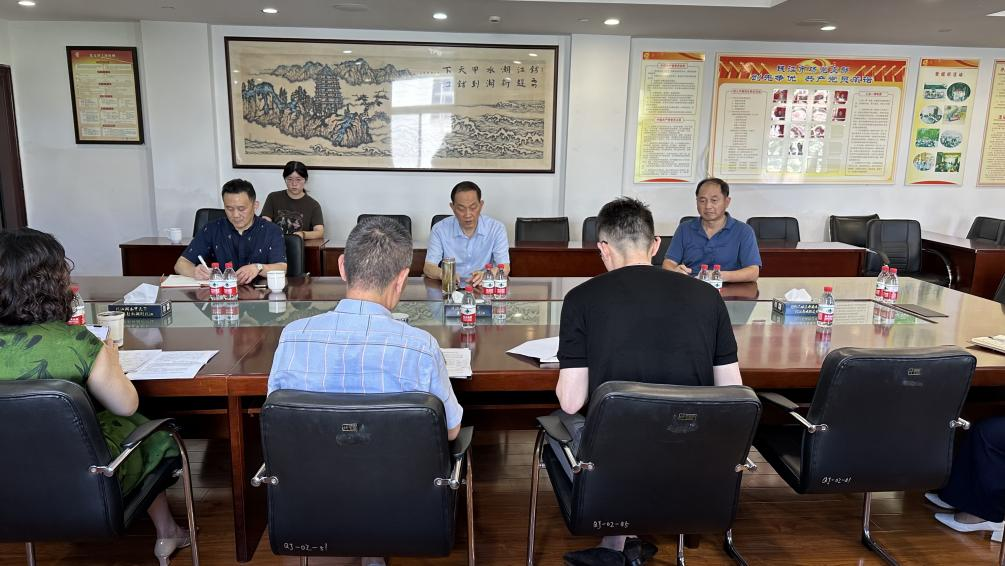 同舟共濟(jì)克難關(guān)  砥礪前行創(chuàng)未來 ——董事長(zhǎng)一行赴集團(tuán)下屬企業(yè)調(diào)研