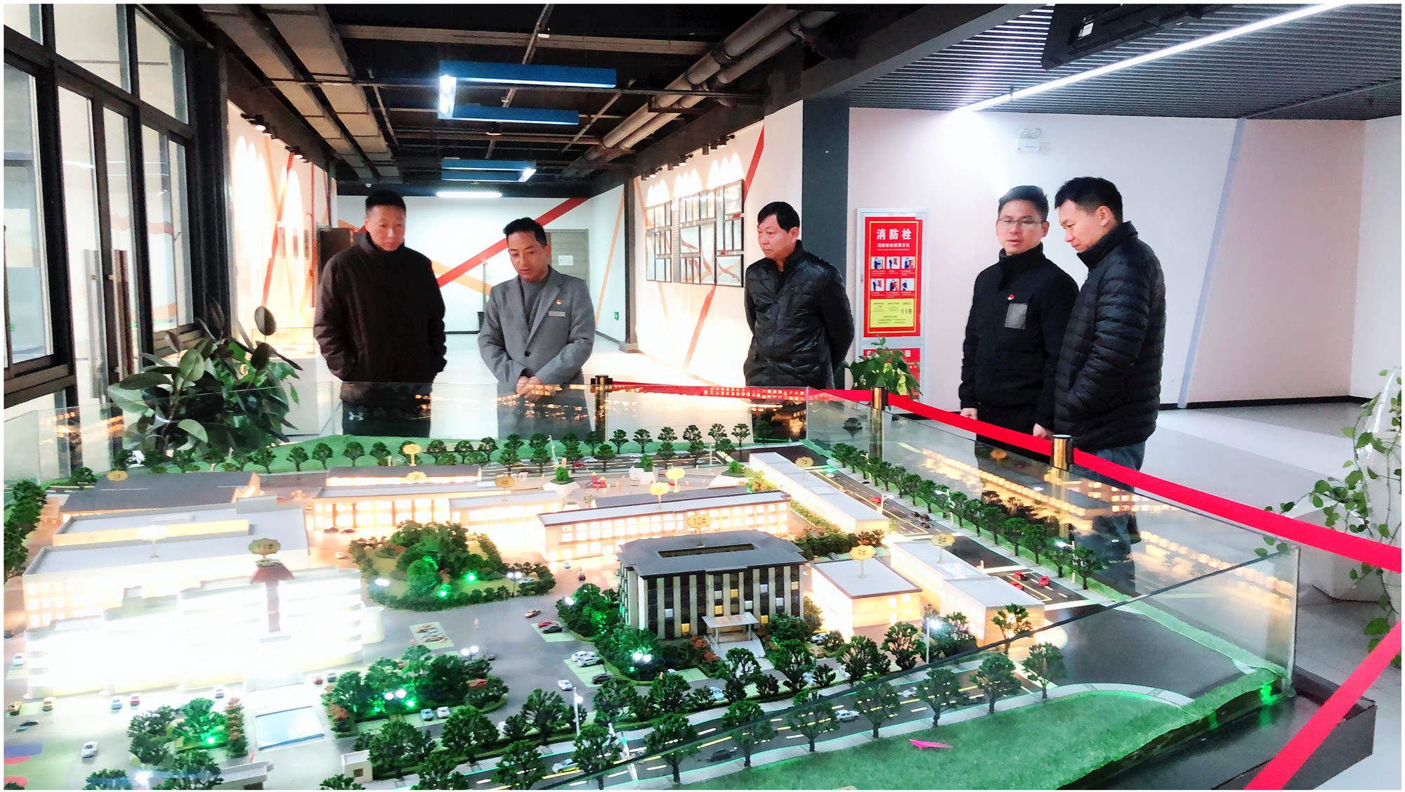 廬陽(yáng)區(qū)政協(xié)黨組成員、秘書長(zhǎng)尹楊 蒞臨廬陽(yáng)建華文創(chuàng)園調(diào)研指導(dǎo)