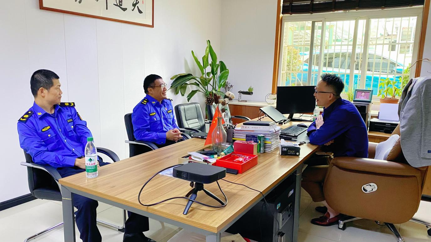 履新訪企聽心聲！大關(guān)執(zhí)法中隊拜訪錢江商城共商發(fā)展