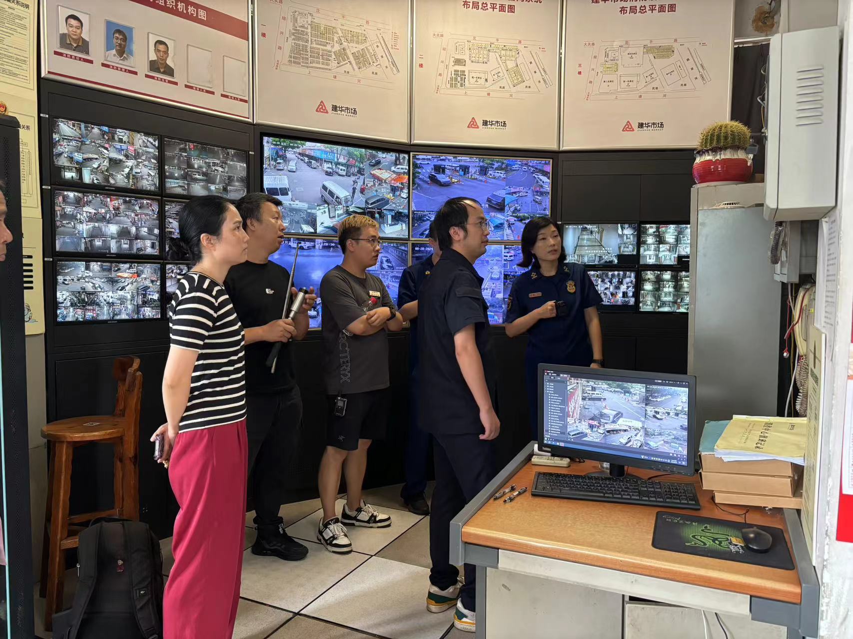 拱墅區(qū)消防救援大隊(duì)赴建華五金市場共筑消防安全屏障