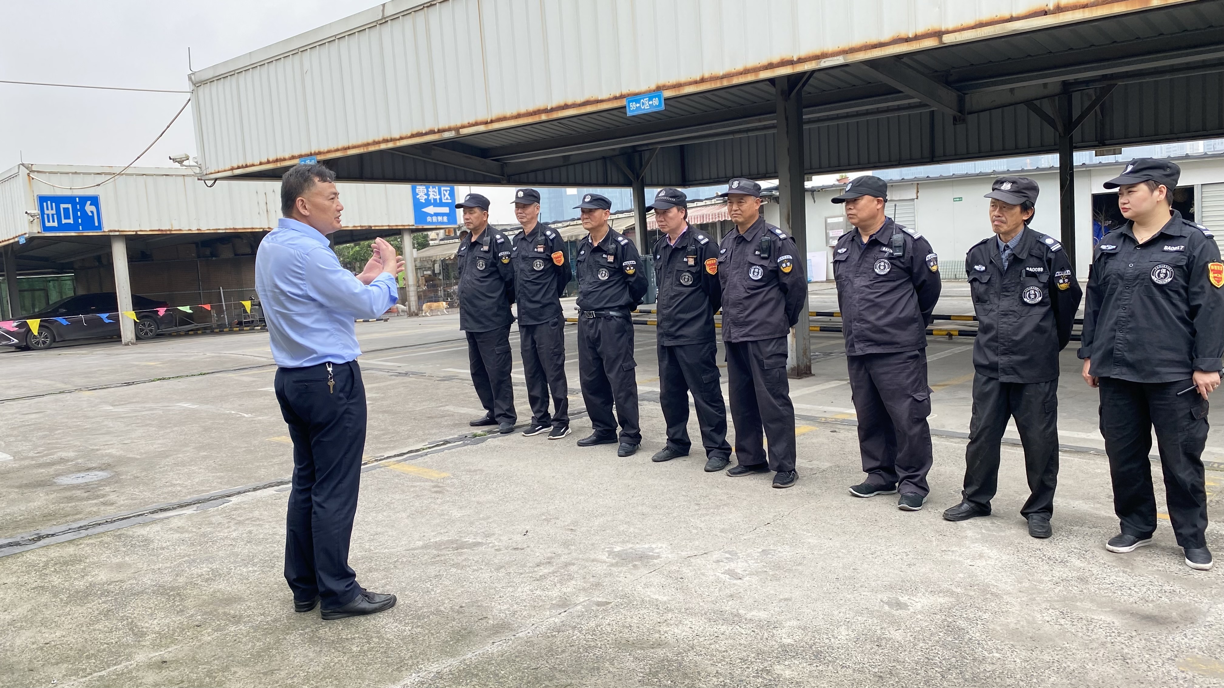 錢(qián)江商城開(kāi)展節(jié)前消防檢查 筑起安全“防火墻”