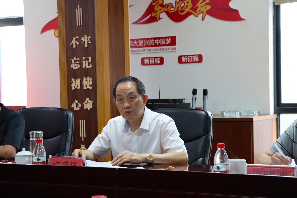 共謀發(fā)展啟新程 展望未來繪藍(lán)圖——董事長(zhǎng)一行赴集團(tuán)旗下企業(yè)調(diào)研座談