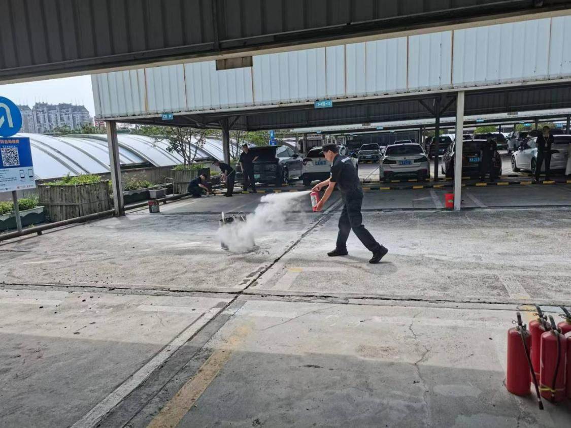 安全生產(chǎn)管理辦公室開展消防實(shí)操考核