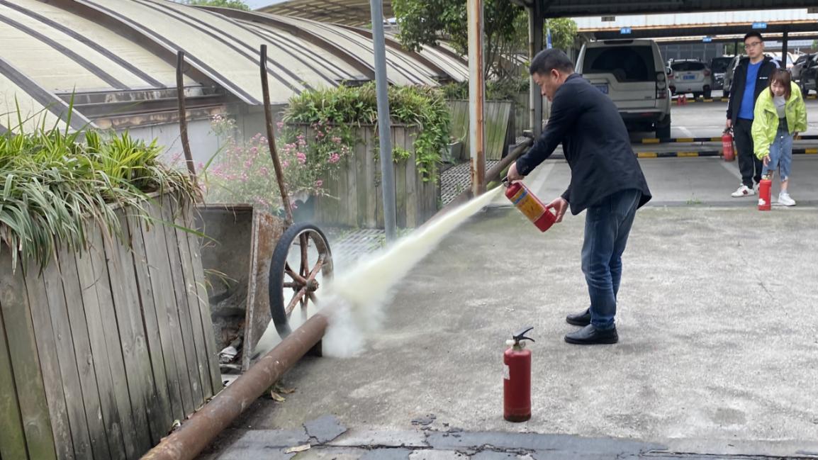 錢(qián)江商城開(kāi)展4月新商戶培訓(xùn)工作