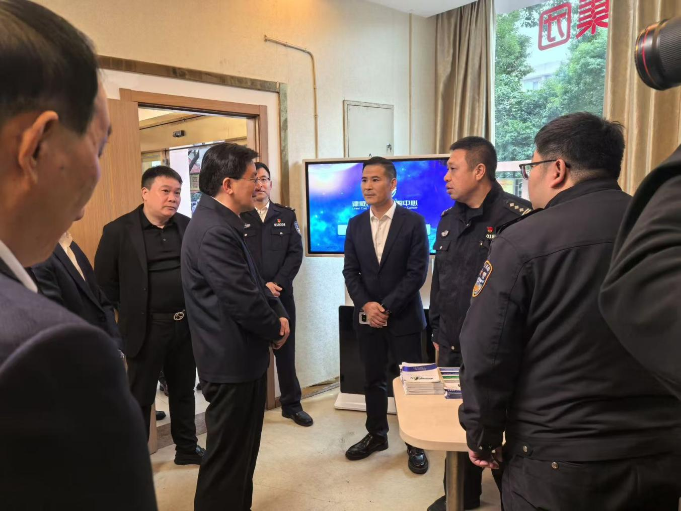 市委副書記、政法委書記馬小秋赴建華五金市場調(diào)解工作站調(diào)研指導(dǎo)